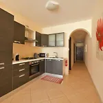 Gozo Spacious With Large Communal Pool Qala