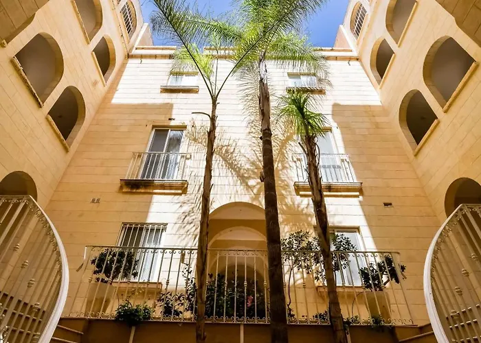 Gozo Spacious With Large Communal Pool