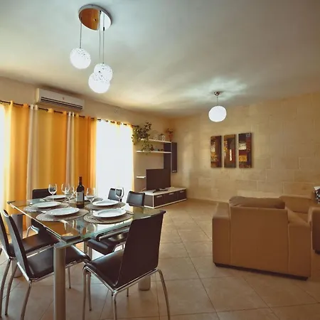 Gozo Spacious With Large Communal Pool