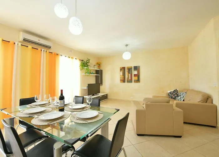 Gozo Spacious With Large Communal Pool Lejlighed *