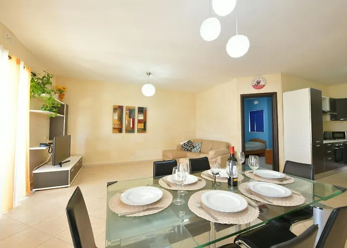 Gozo Spacious With Large Communal Pool