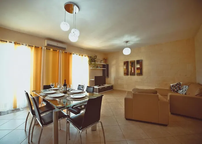 Gozo Spacious With Large Communal Pool